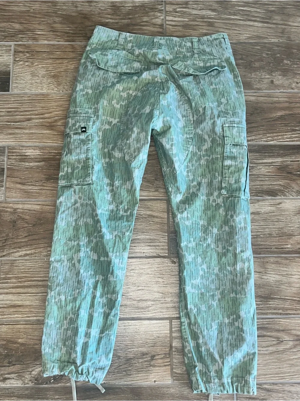 Nike SB Cargo Pants Mens Medium 30 Camo Ankle Tie Skater Streetwear